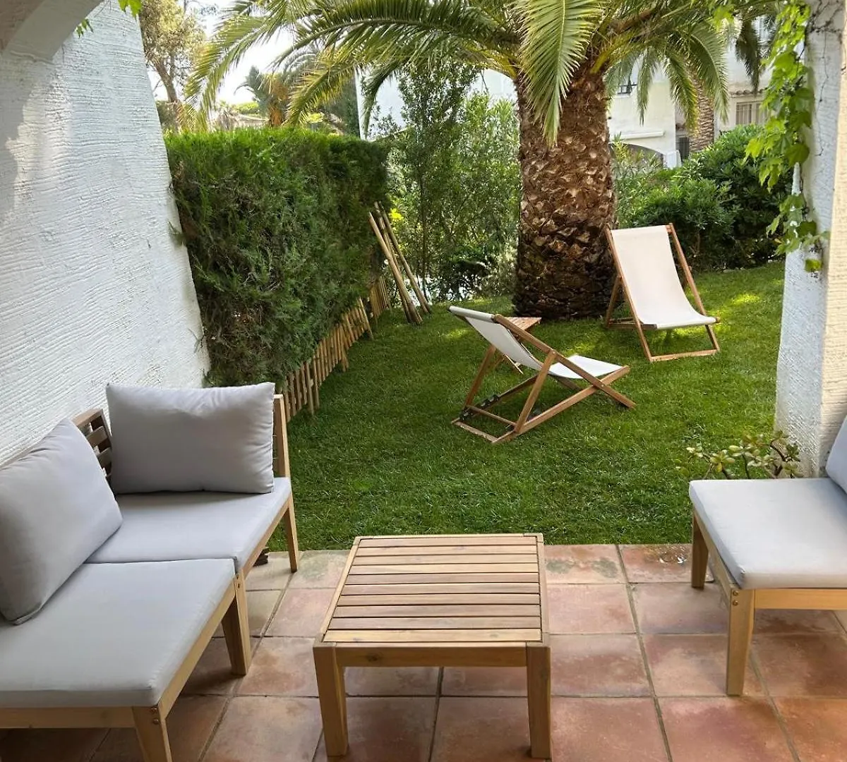 Villa Blanca 13 - Recien Renovada Casa Con Jardin Y Piscina Comunitaria Pals Holiday home