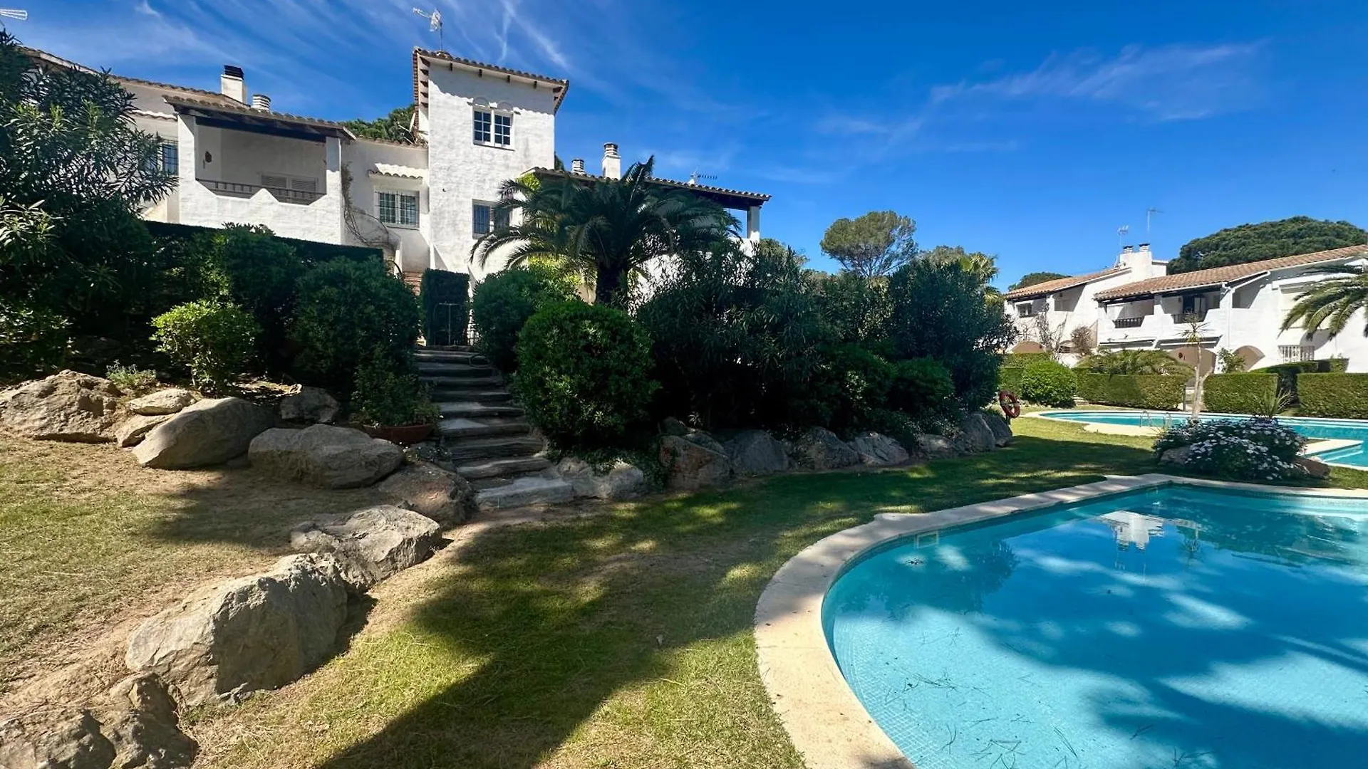 Holiday home Villa Blanca 13 - Recien Renovada Casa Con Jardin Y Piscina Comunitaria Pals Spain