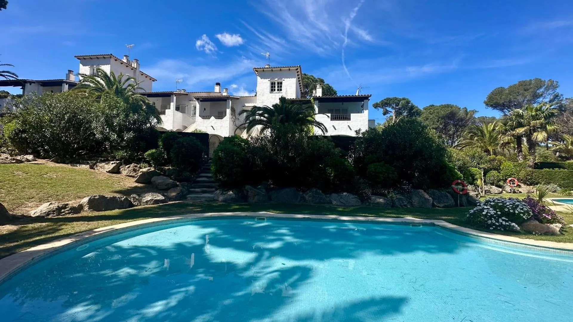 Villa Blanca 13 - Recien Renovada Casa Con Jardin Y Piscina Comunitaria Pals